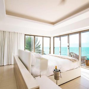 Hodges Bay Resort & Spa